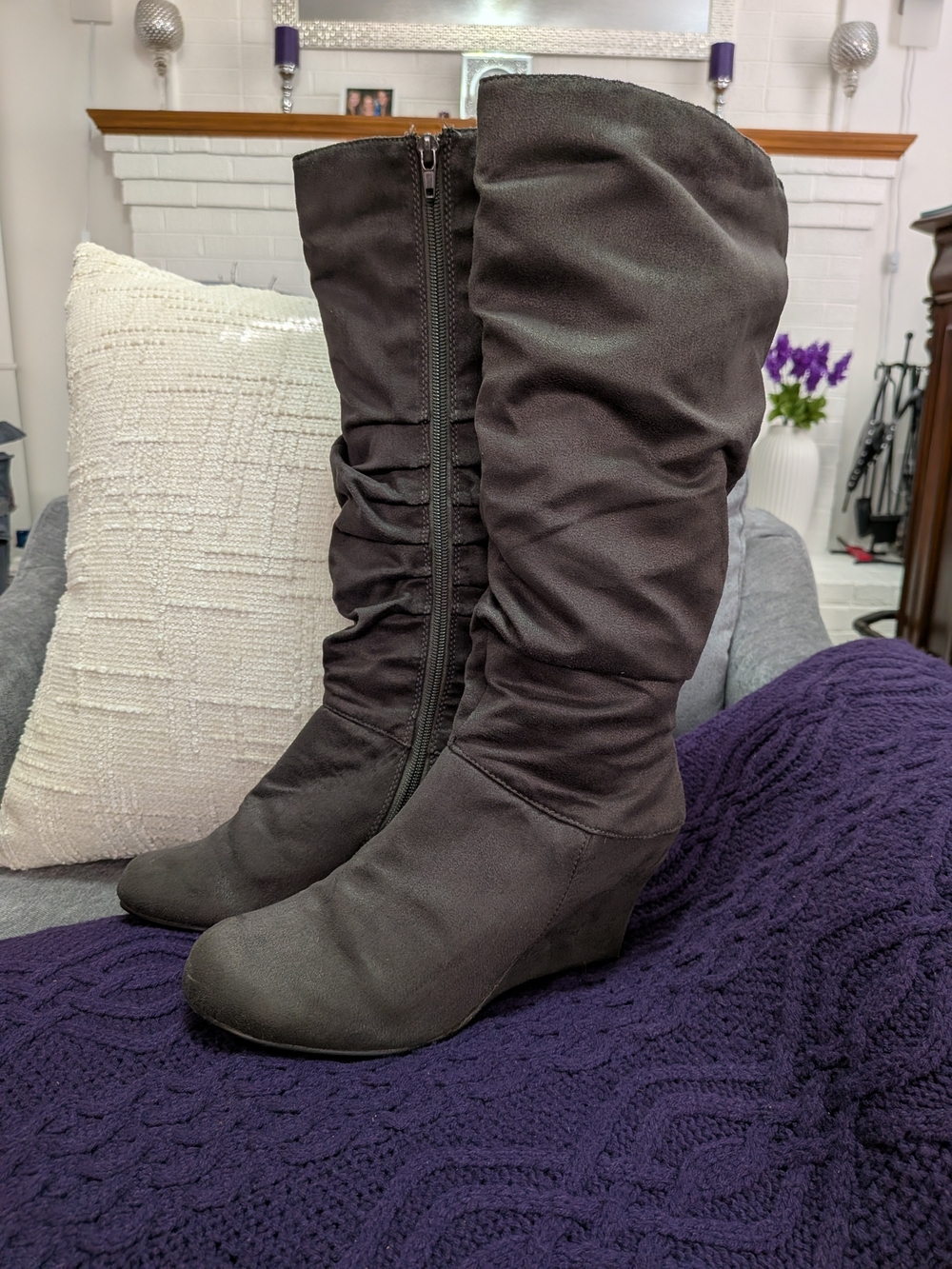 Women’s Knee-High Wedge Boots - Black